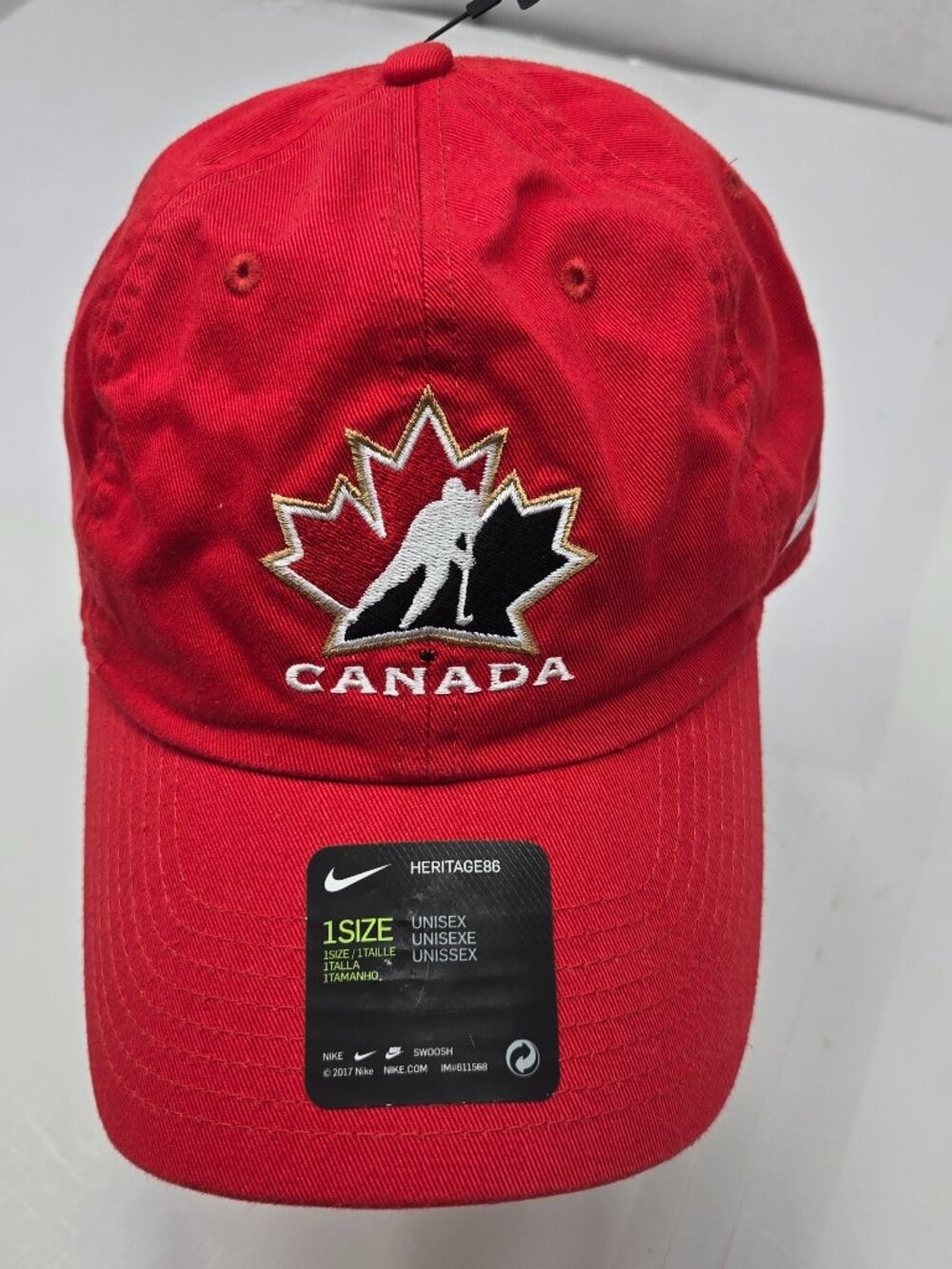 Nike Hockey Canada Heritage86 Hat Red NWT Adjustable